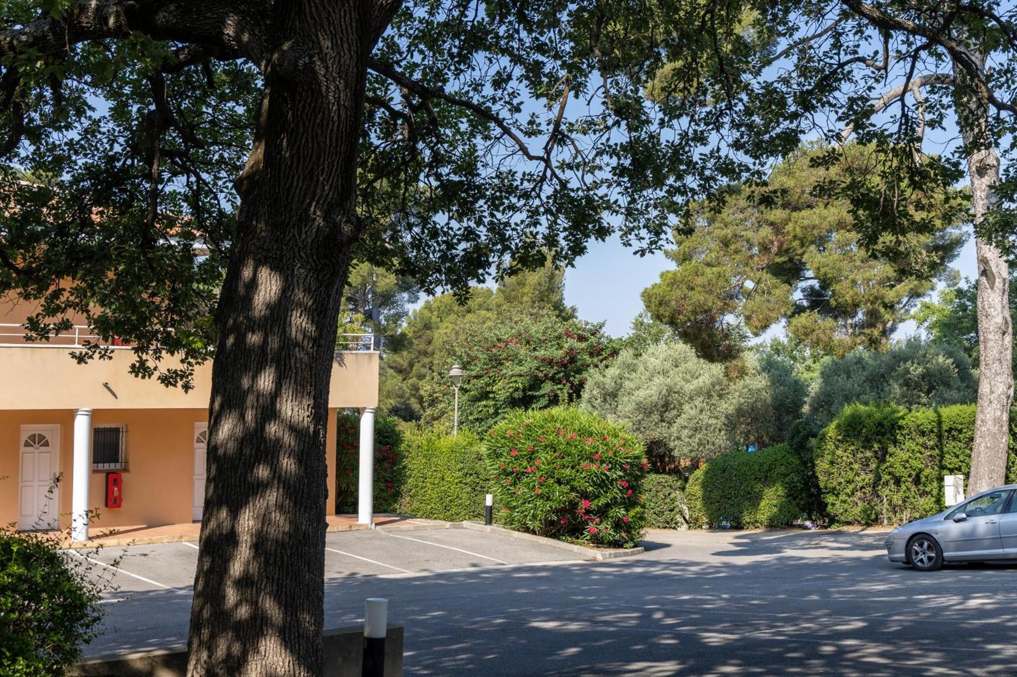 The Originals City, Hotel Cote Sud, Marseille Est Allauch Ngoại thất bức ảnh